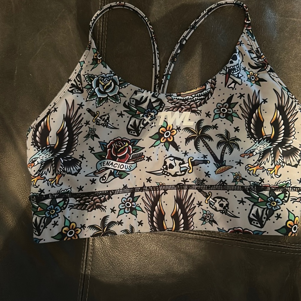 The WOD life steen Jones sports bra